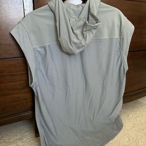 Men’s Lululemon Sleeveless Hoodie, Size L
